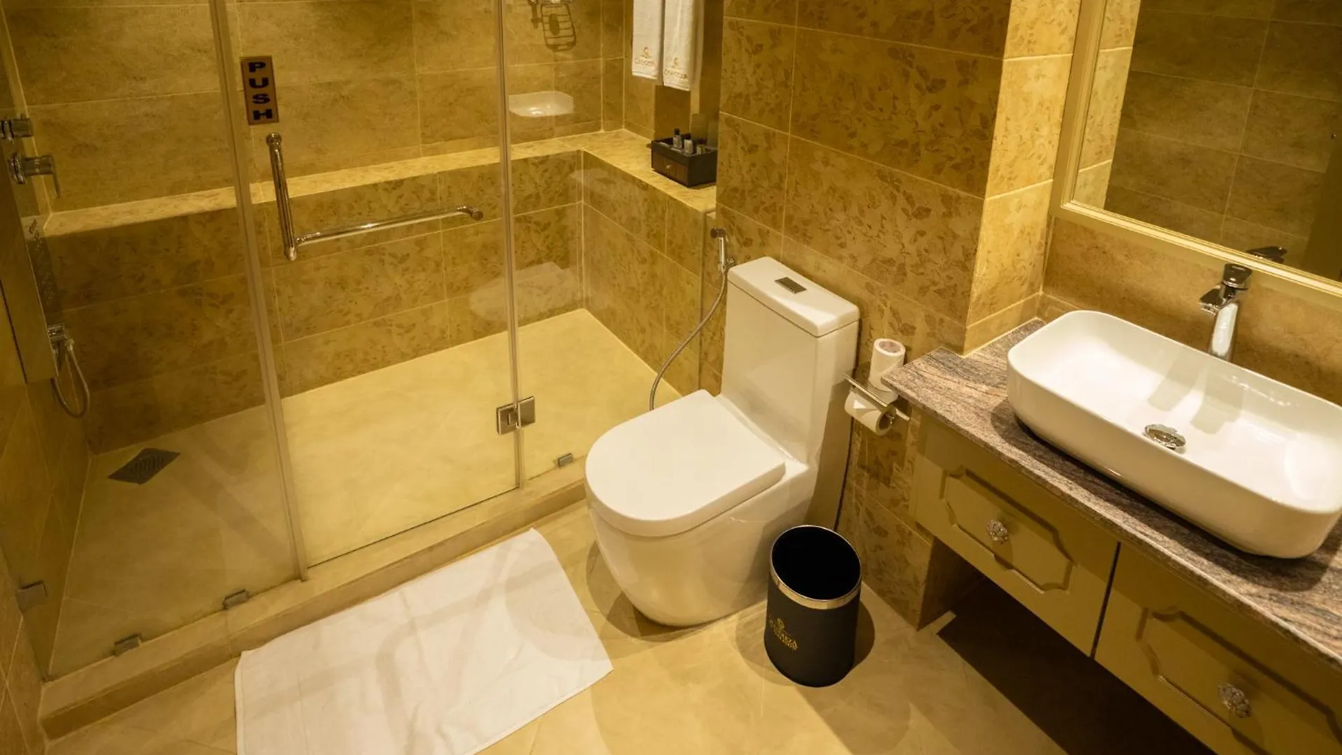 Grandeeza Hotel By Galison Negombo