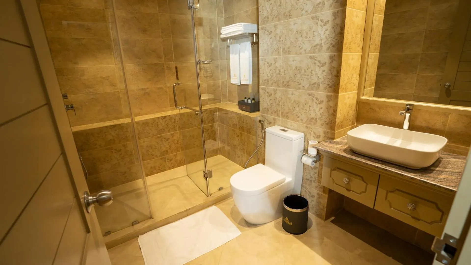 Grandeeza Hotel By Galison Negombo 0*,